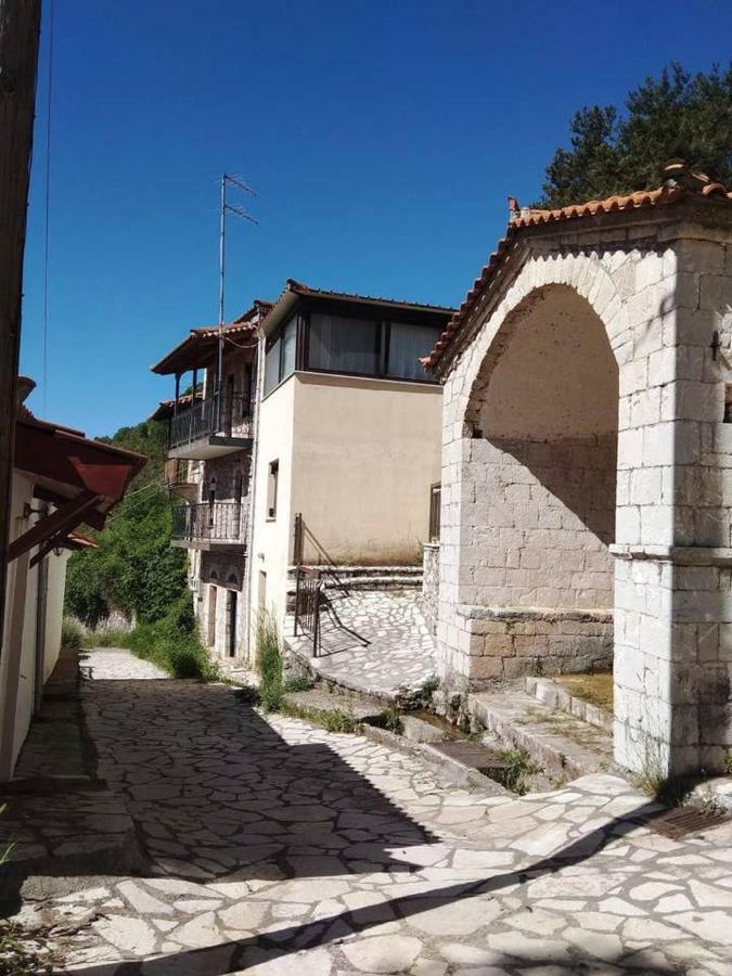 Pera Vrisi Apartment Zatouna Exterior photo